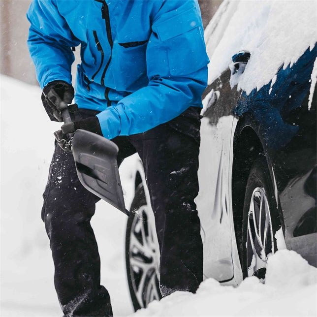 Fiskars kavaskovl t/bil svørt plast L63cm B22cm