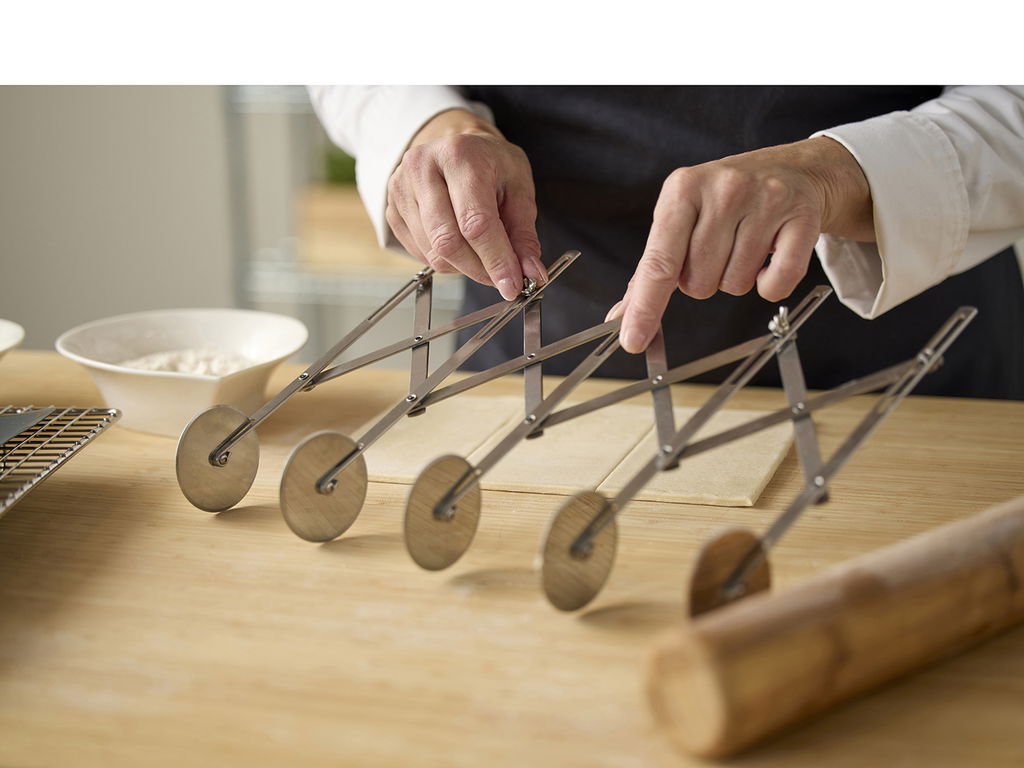 Deiggjsporur v/ 5 hjólum stál Blomsterberg