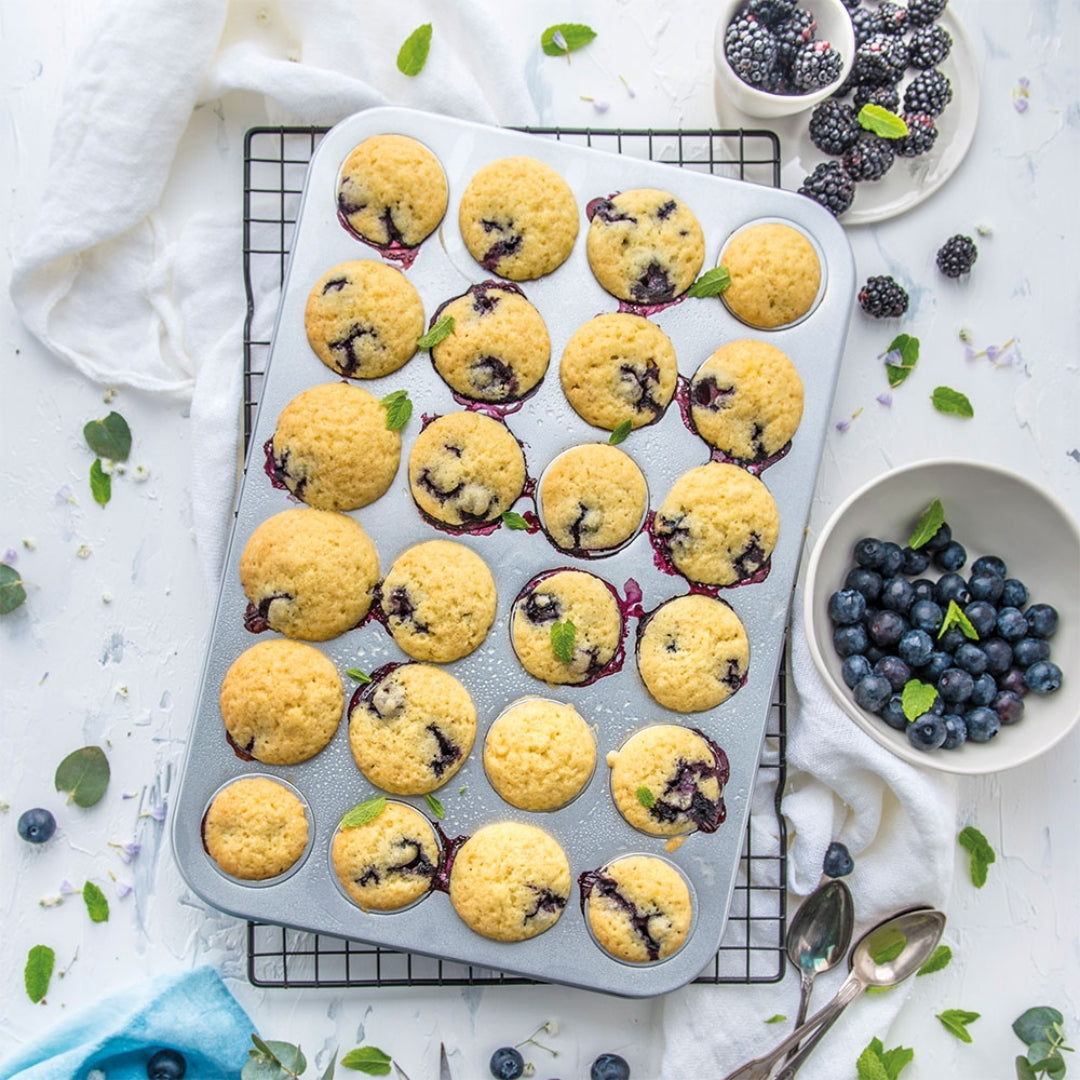 DC Minimuffinsformur 24stk 38,5x26x2cm (Ø4,3 H3)