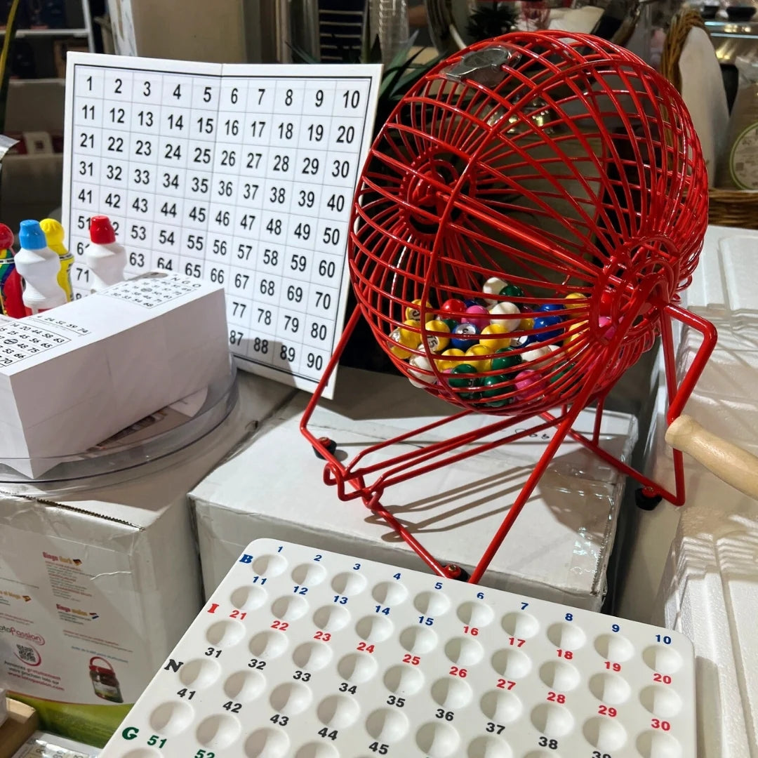 Leiga: Bingotrumlu við kontrolplátu og tøl úr 1-90