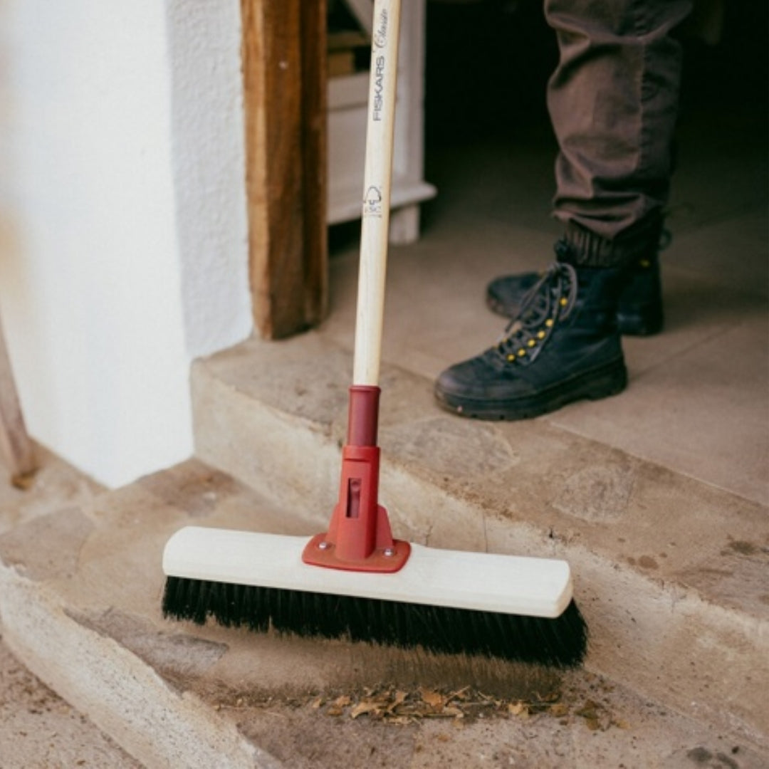 Fiskars Classic Indoor Broom FSC